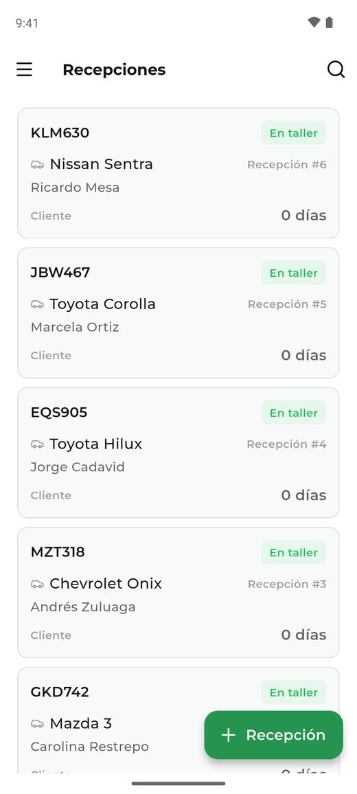 Biber Taller en un celular: recepciones activas en tarjetas, con placa, vehículo, cliente y días en taller