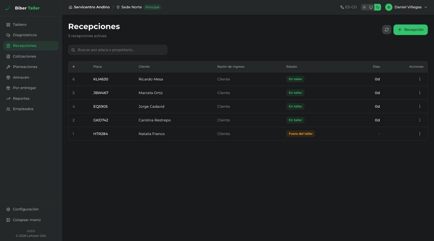 La misma lista de recepciones en modo oscuro